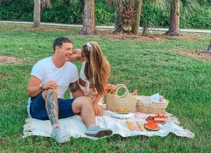 How to Know if a Guy Likes You Image
